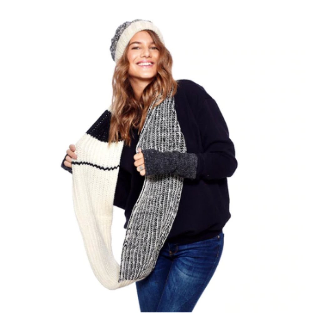 HM Nepali B&W Merino "Ivy League" Infinity Scarf